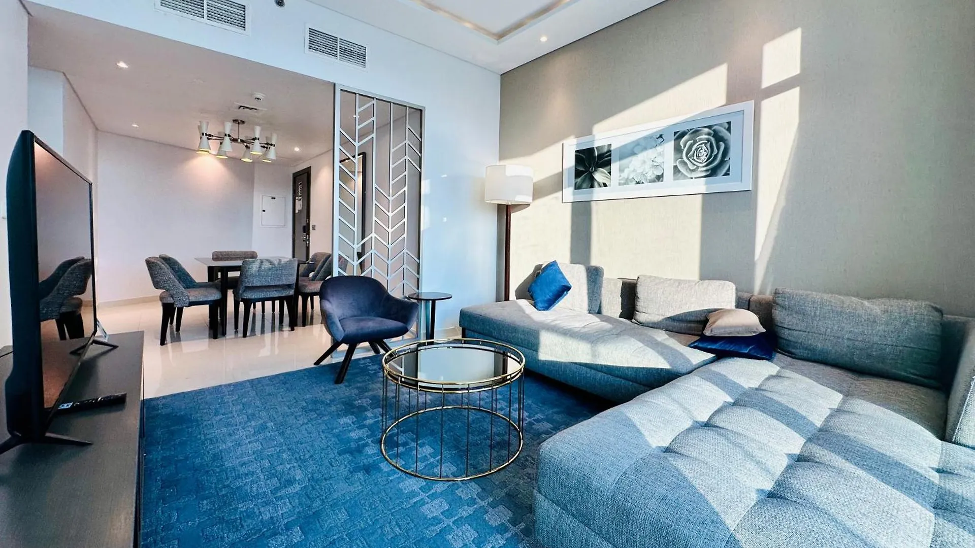 Vserve Stylish Suite 1 Bedroom With Burj Khalifa And Canal View Dubai United Arab Emirates