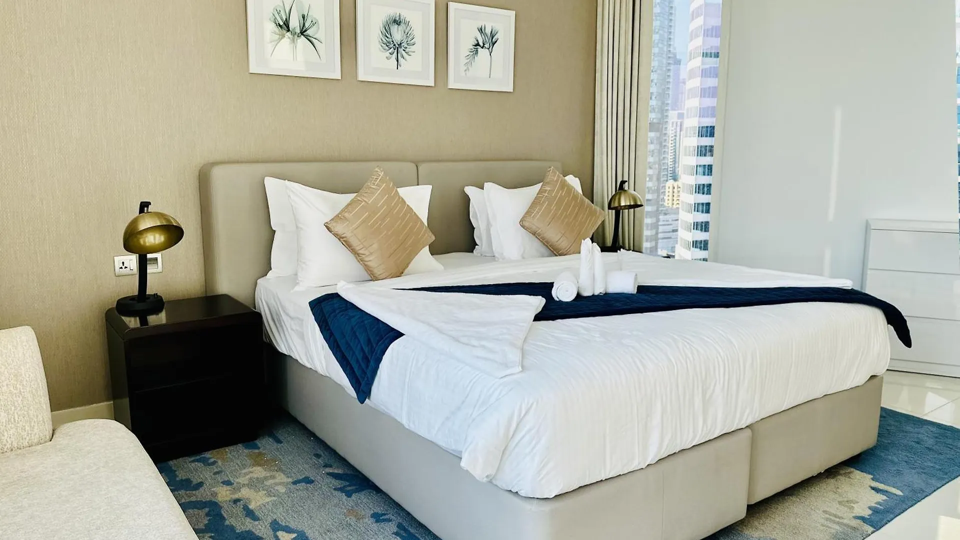 Vserve Stylish Suite 1 Bedroom With Burj Khalifa And Canal View Dubai 0*,  United Arab Emirates